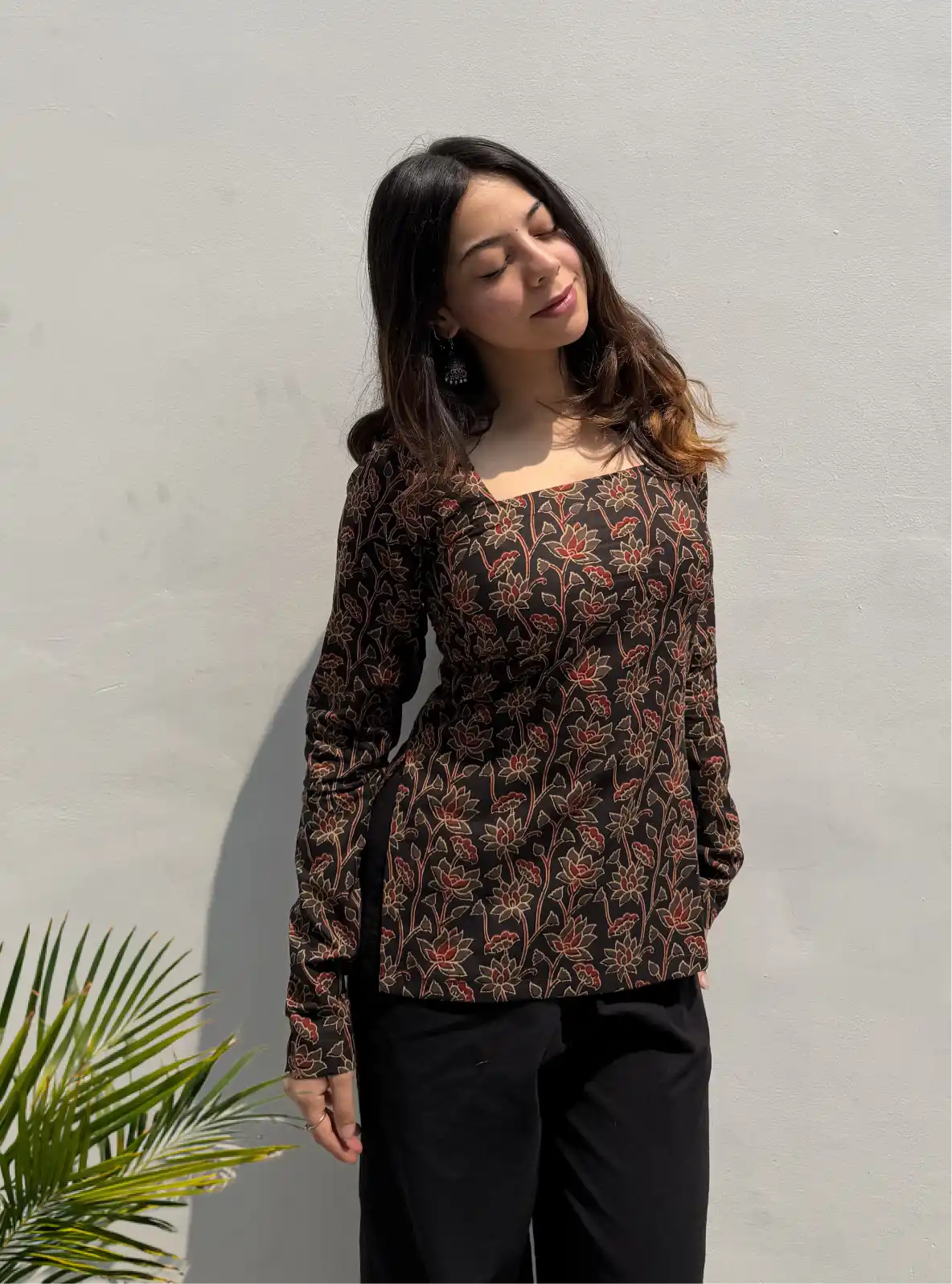 Vamika Corset Back Full Sleeves Kurti
