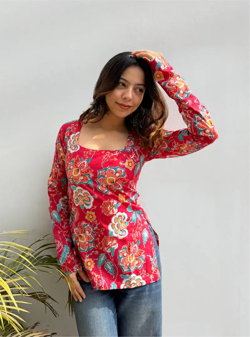 Aayna Boat Neck Kurti by Evara