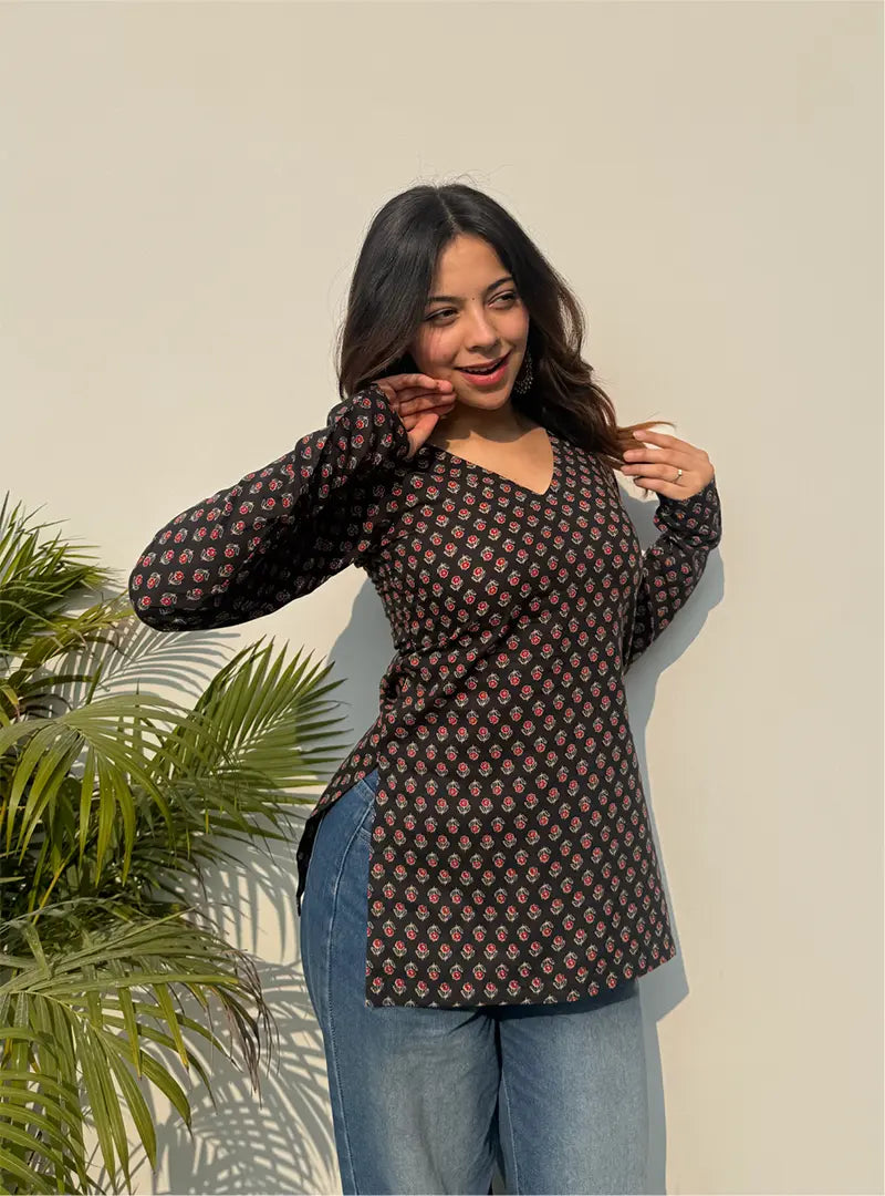 Pardesiya Straight Sleeves Kurti