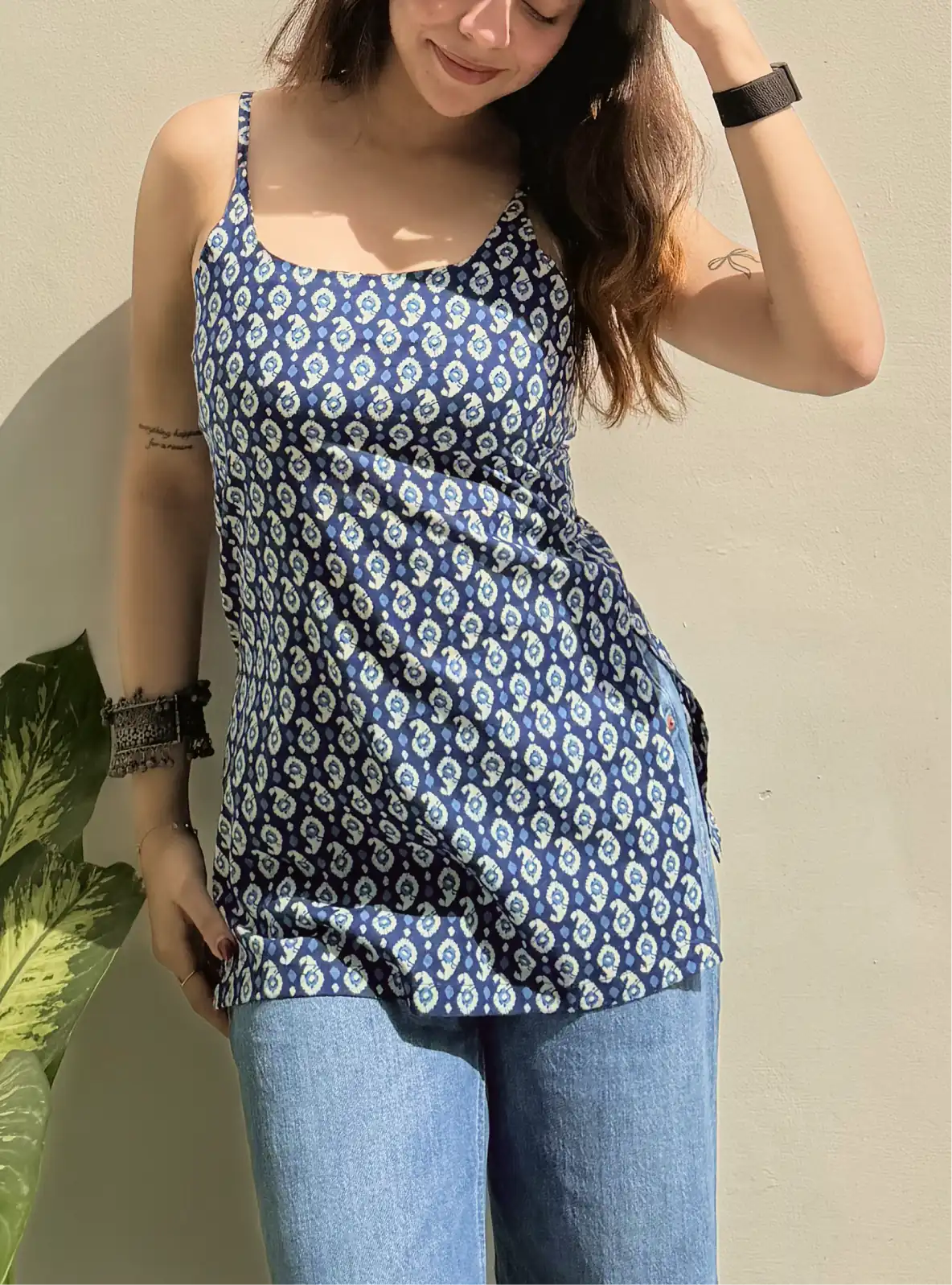 Nirya Short Sleeveless Kurti
