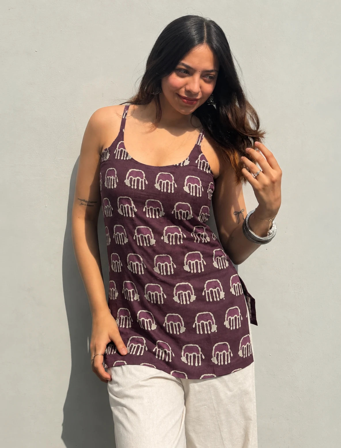 Husna Short Sleeveless Kurti