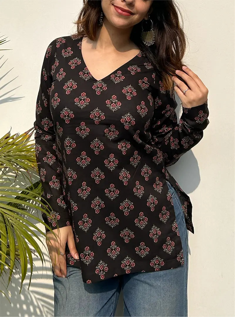 Baalma Straight Sleeves Kurti