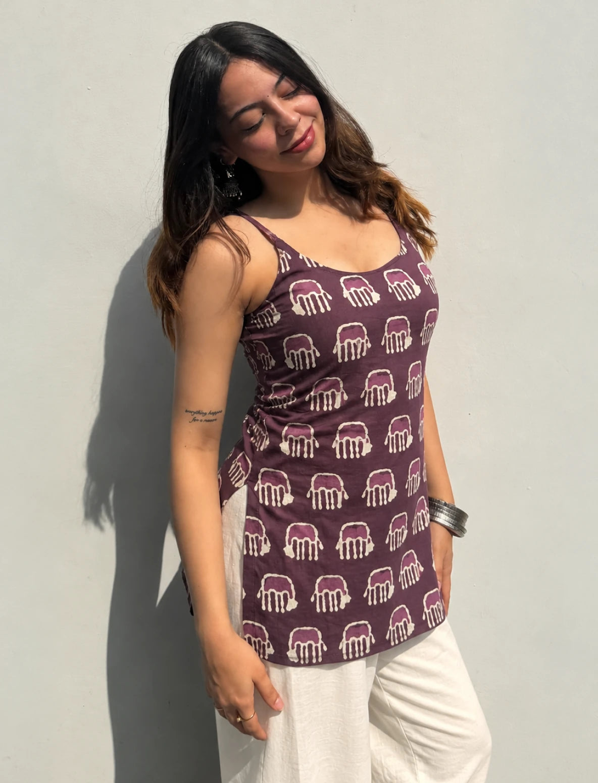 Husna Short Sleeveless Kurti