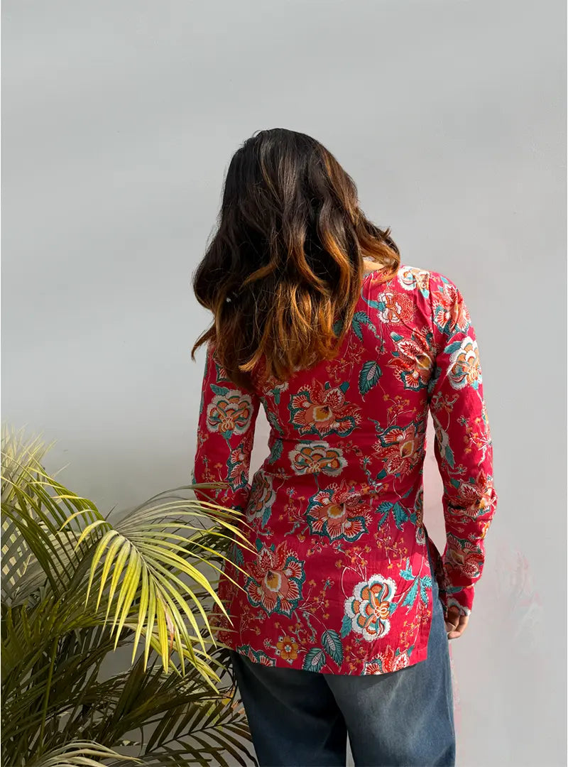 Aayna Boat Neck Kurti by Evara