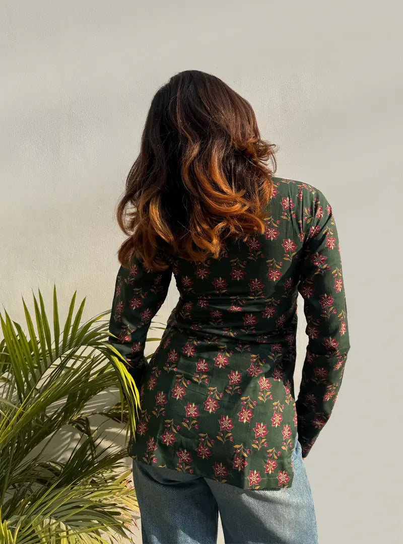 Dhaara Straight Sleeves Kurti