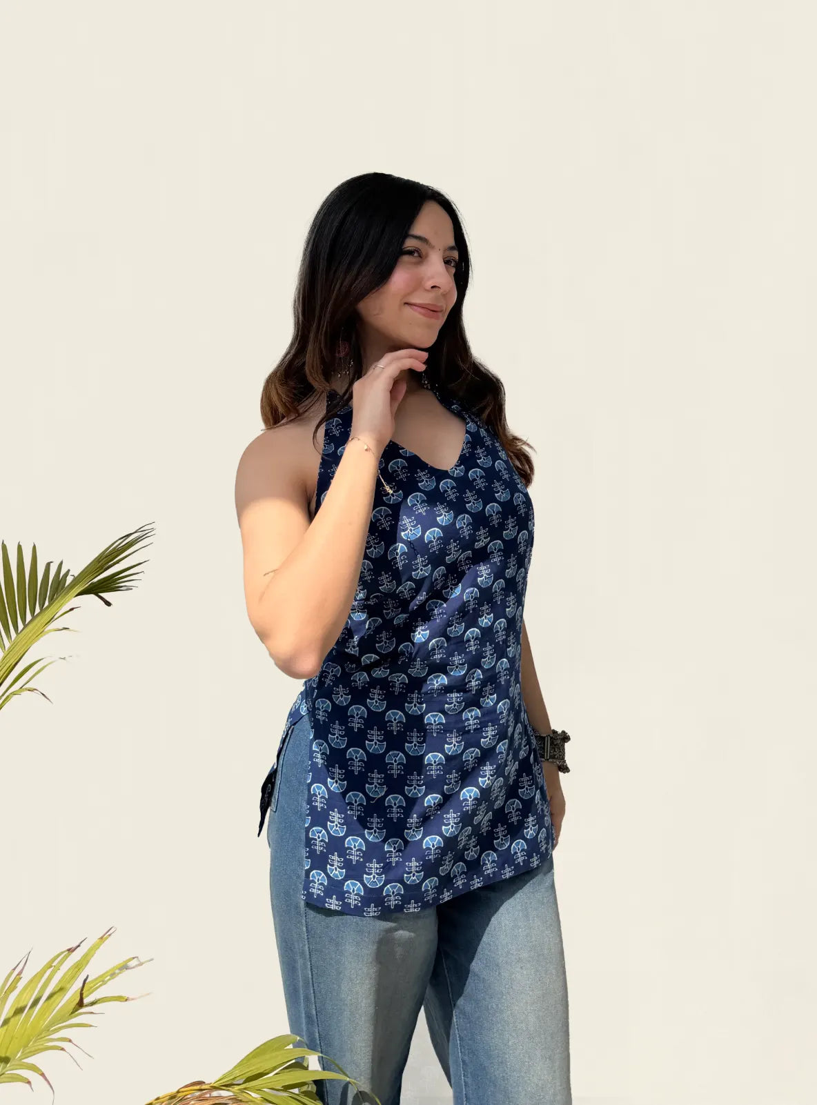 Aabroo Halter Neck Kurti