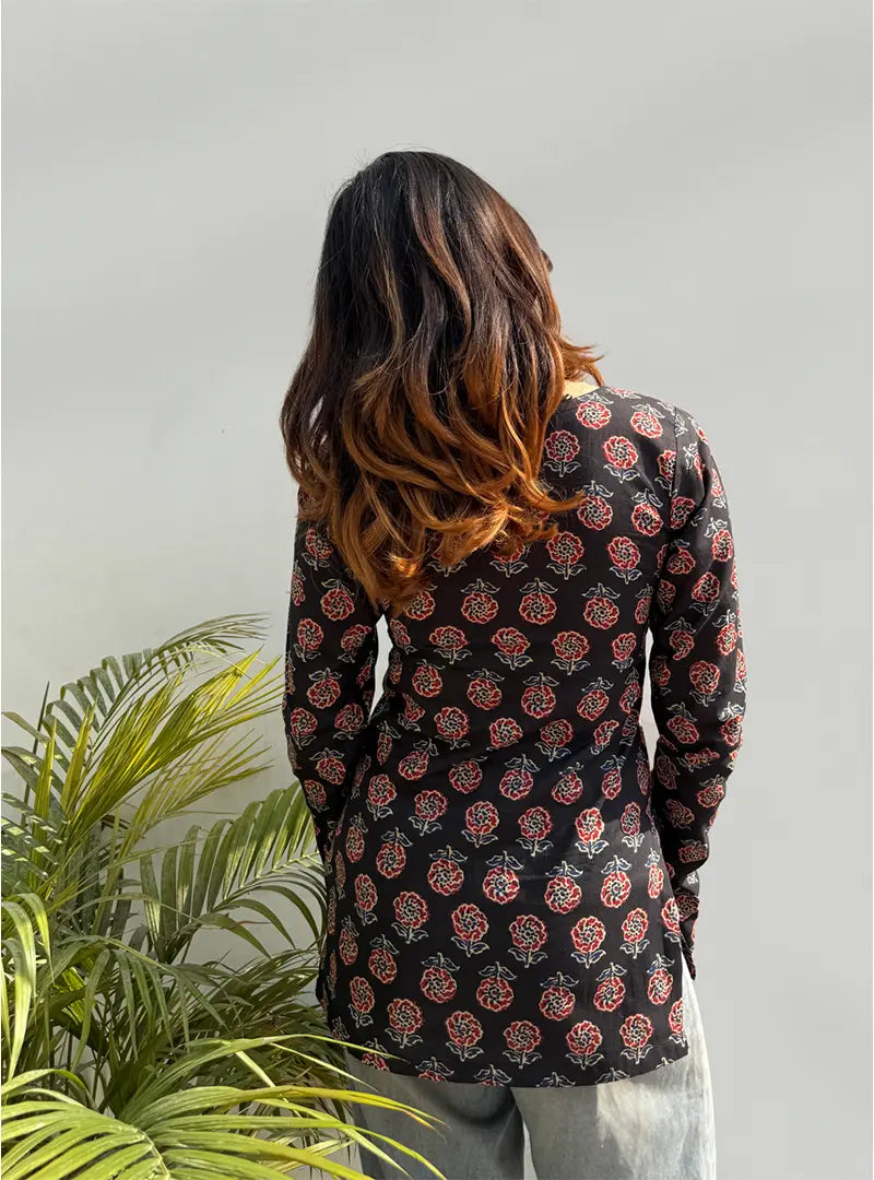 Aniya Square Neck Kurti by Evara