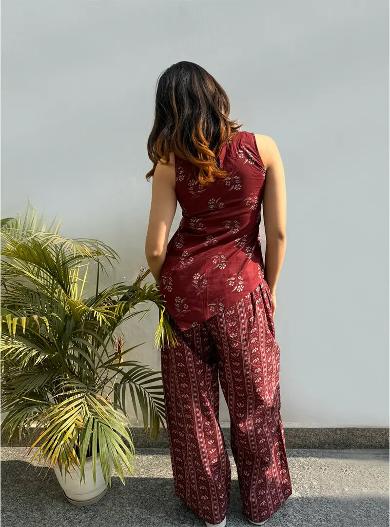 Anokhi Sleeveles Co-ord Set by Evara