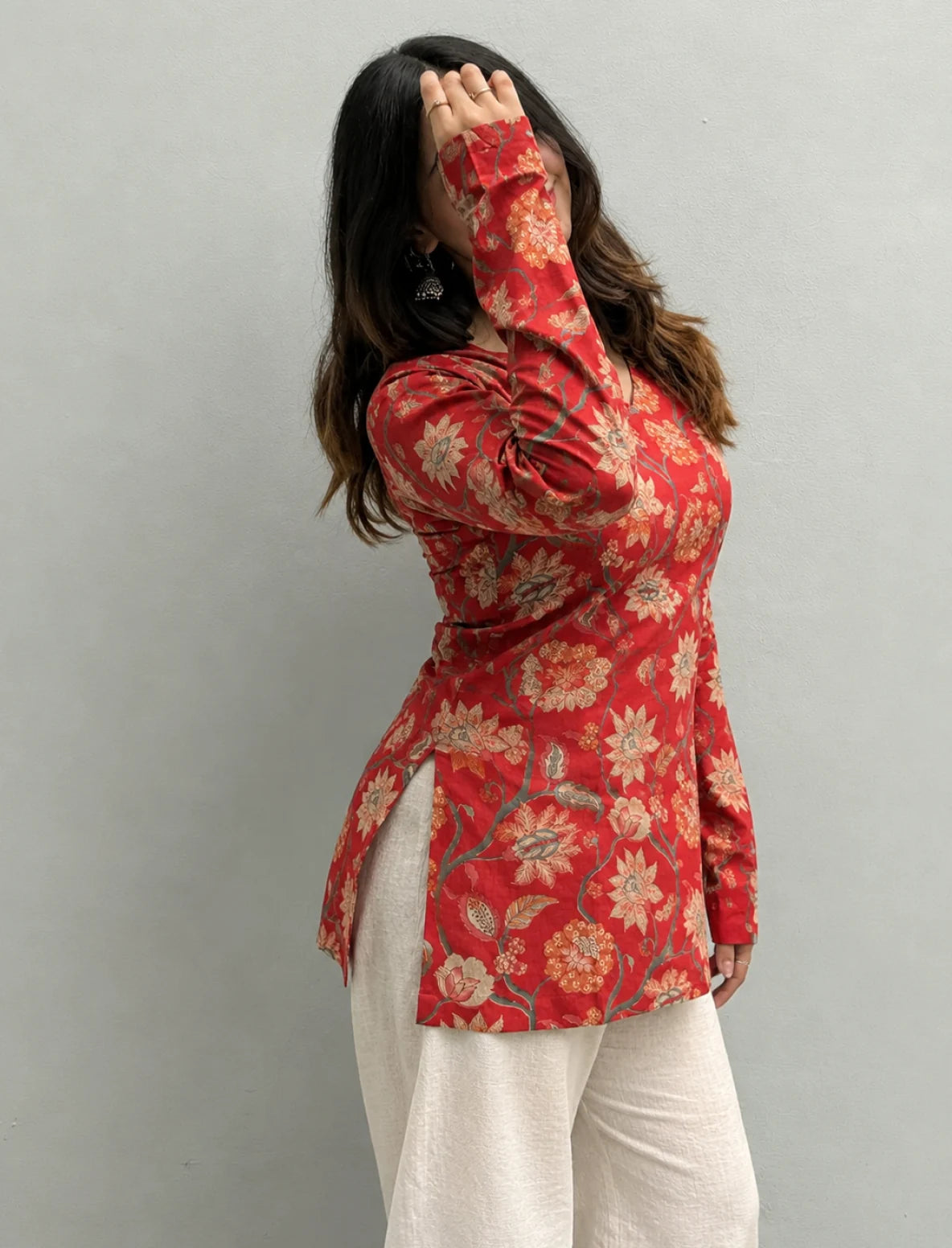 Raavi Straight Sleeves Kurti