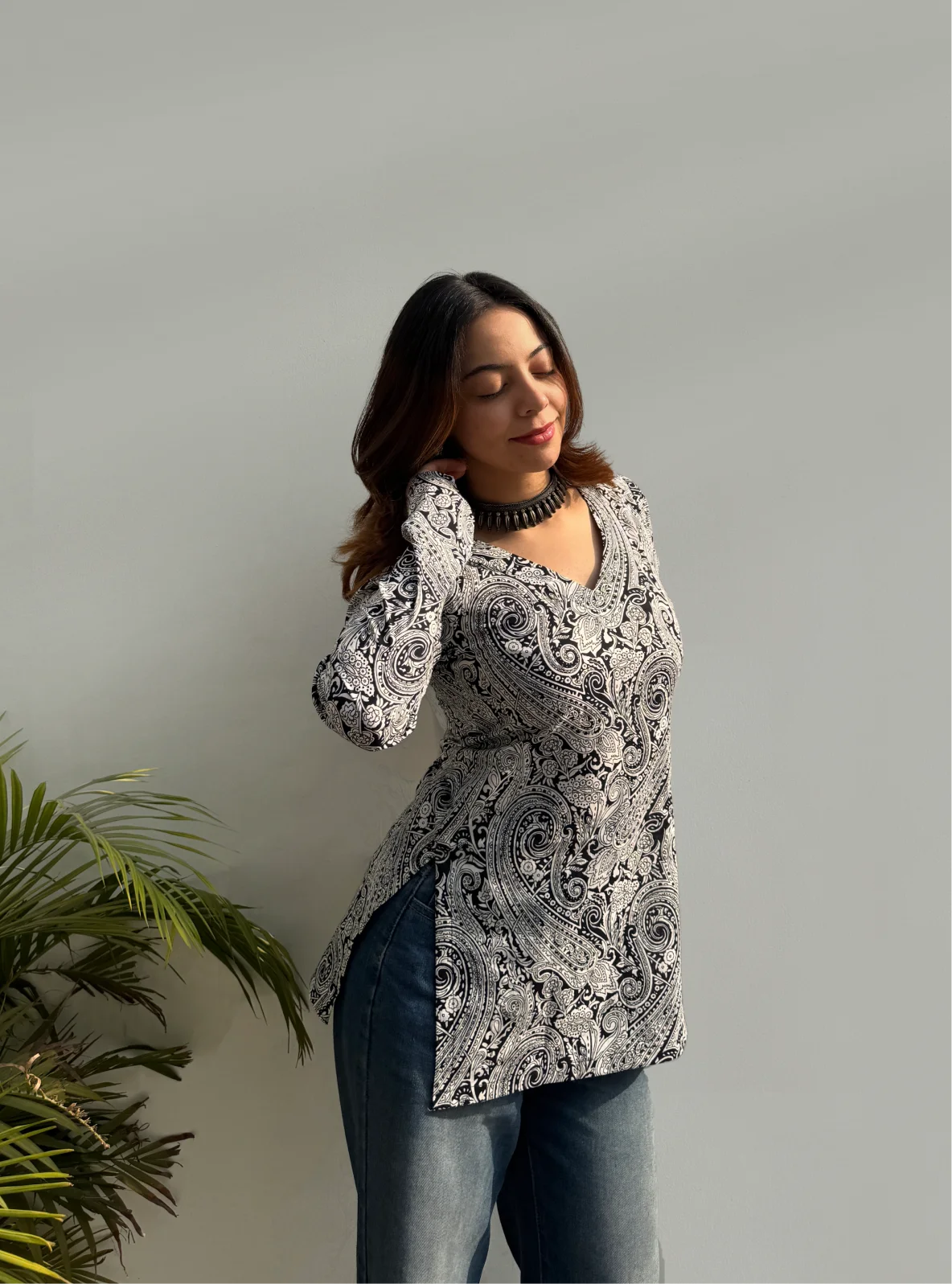 Zorahi Straight Sleeves Kurti by Evara